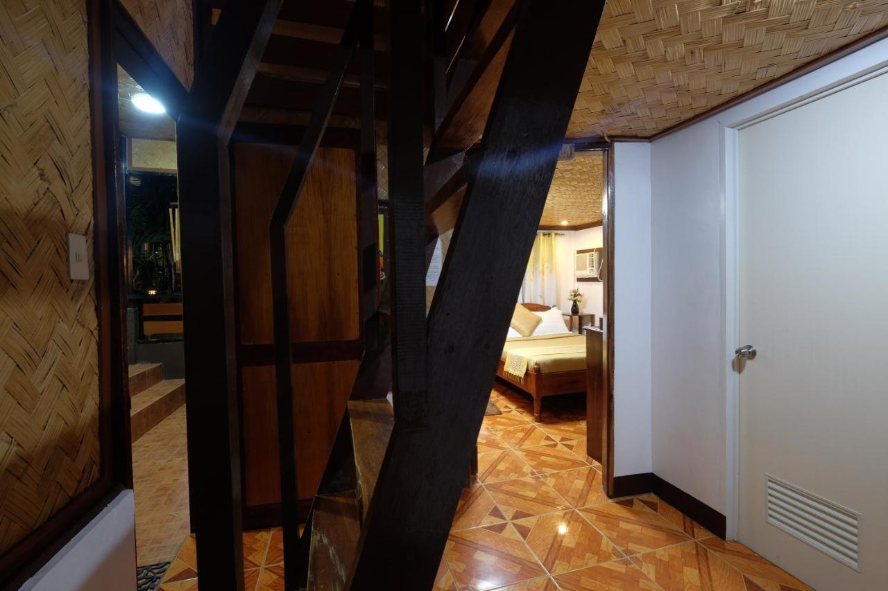Villa Khadine Grand Vista Resort Coron Exterior photo