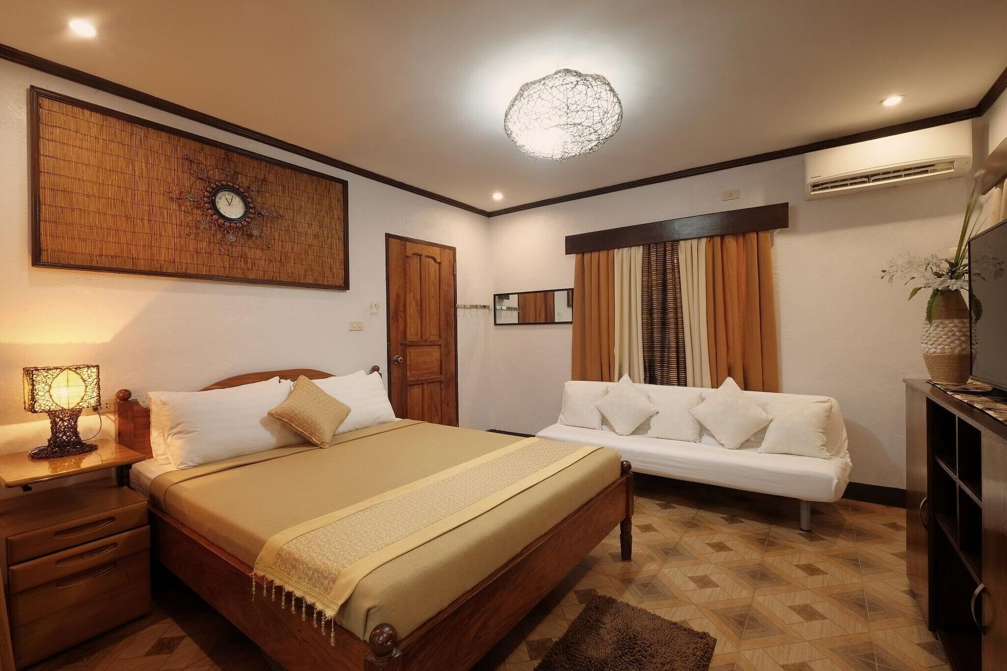 Villa Khadine Grand Vista Resort Coron Exterior photo