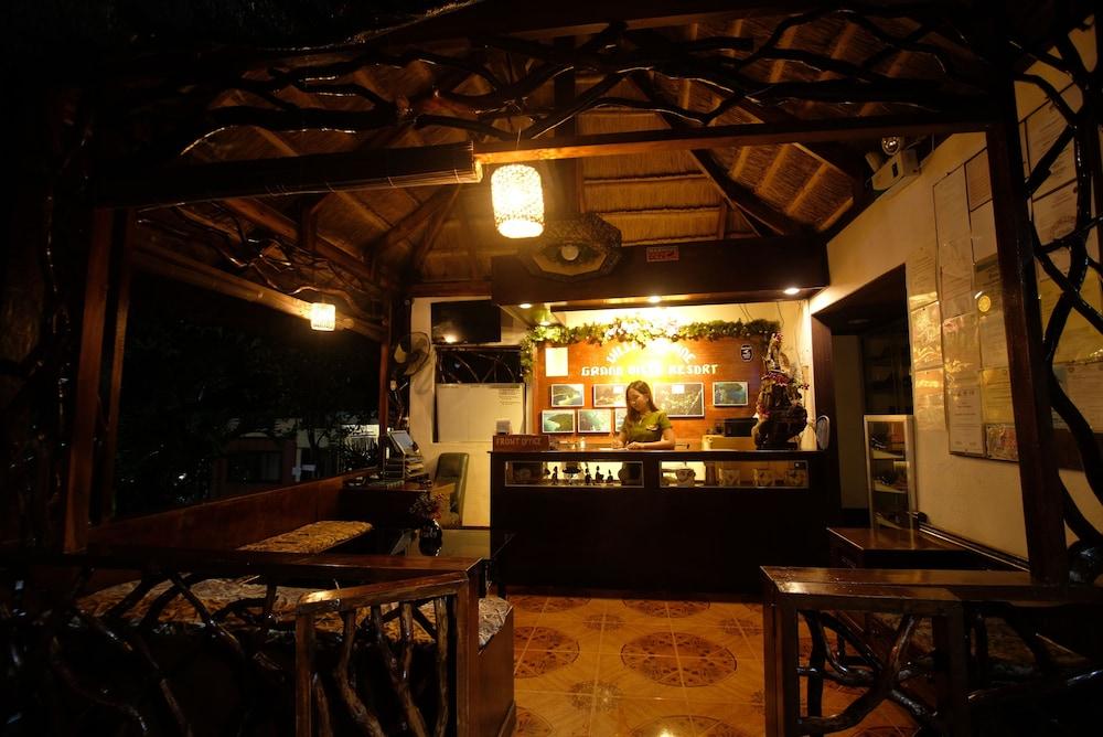 Villa Khadine Grand Vista Resort Coron Exterior photo