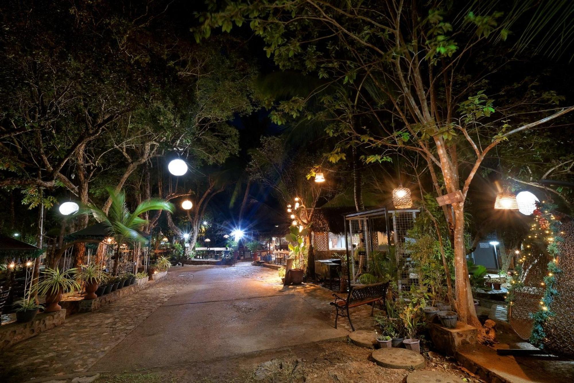 Villa Khadine Grand Vista Resort Coron Exterior photo